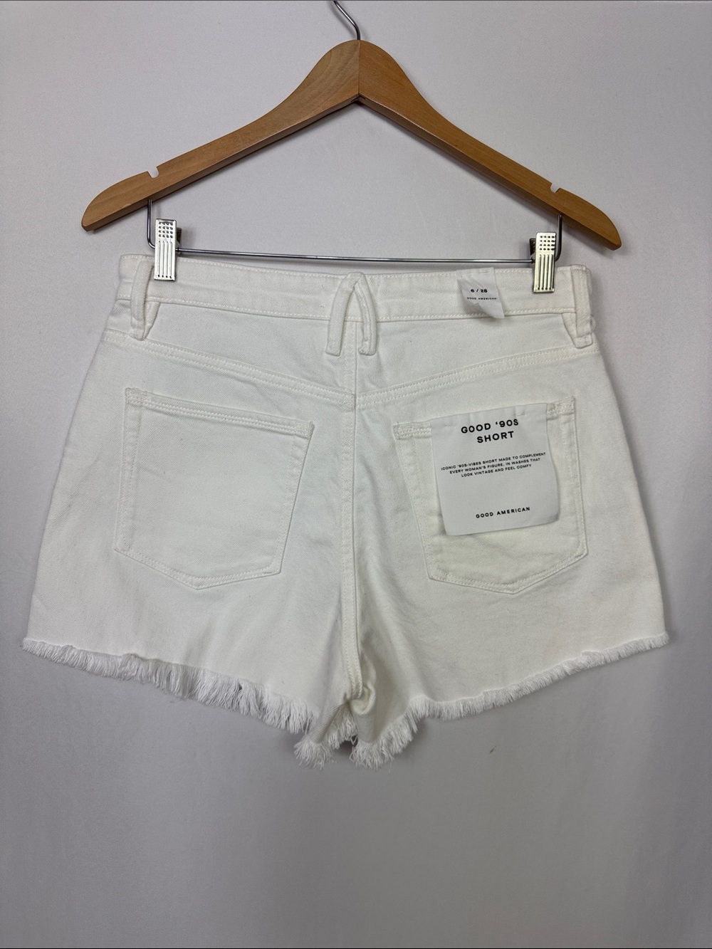 Good American Good ‘90s Shorts Size 6/28 White New - Picture 8 of 13